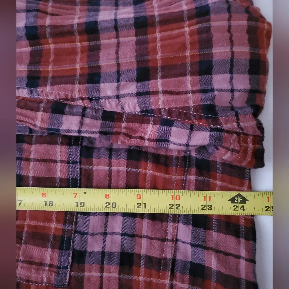 Anthropologie Pilcro Cropped Plaid Flannel Raw Hems Size Small High-Low - Picture 10 of 11